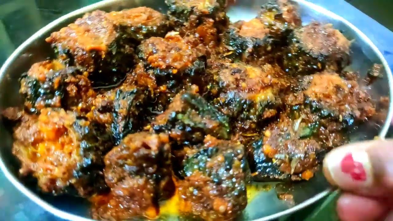 కాకరకాయ వేపుడు /Andhra style kakarkaya vapudu/గుత్తి kakarkaya fry /bitterless karela recipe 😋