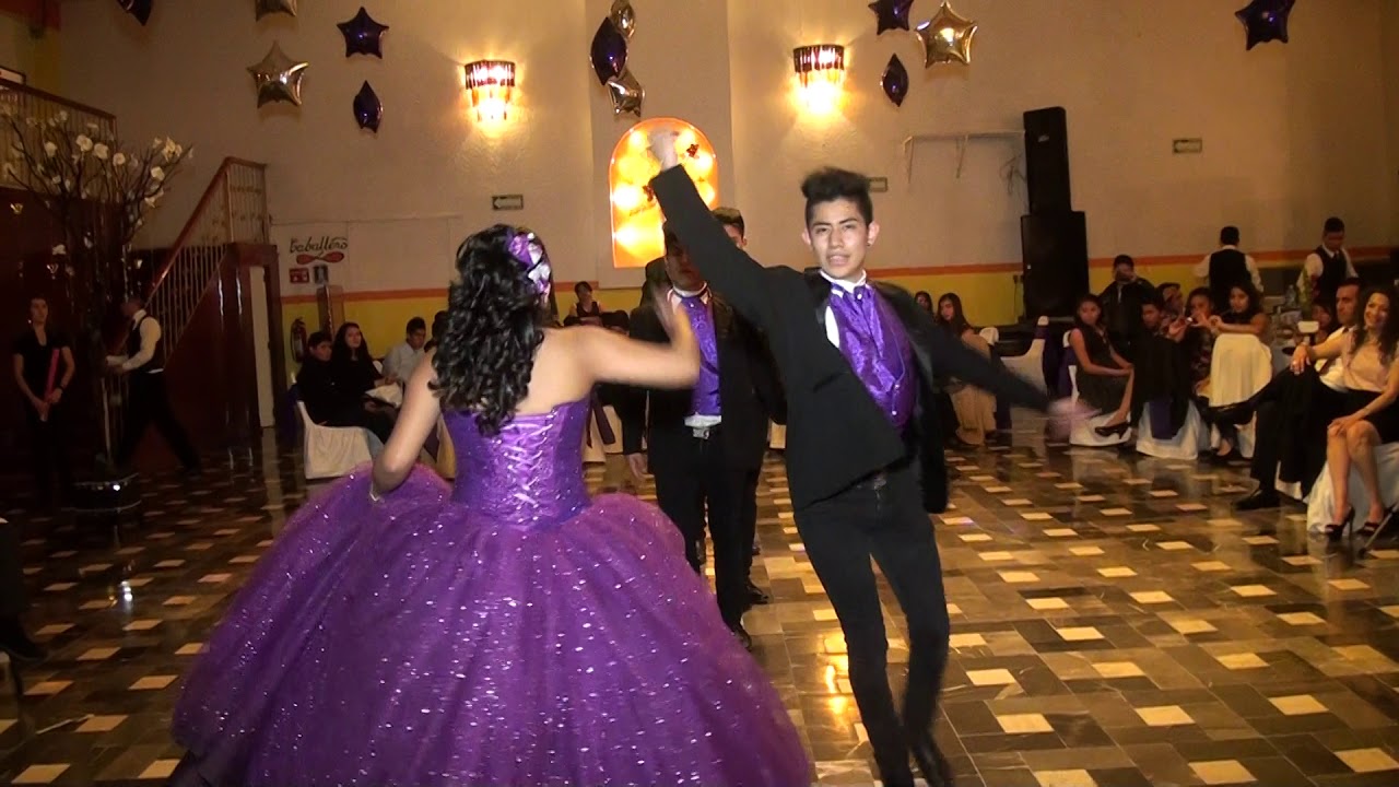 vals de entrada xv años monse