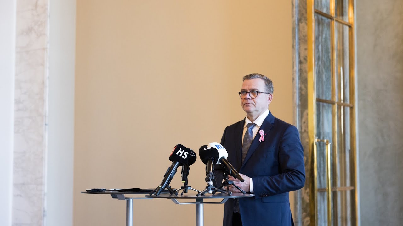 Pääministeri Petteri Orpon kommentit medialle perjantaina 4.10.