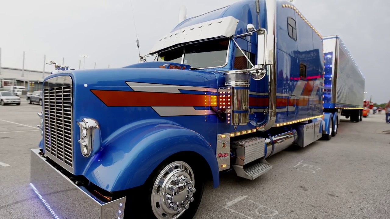 Jayme Snow's 1999 Freightliner Classic XL