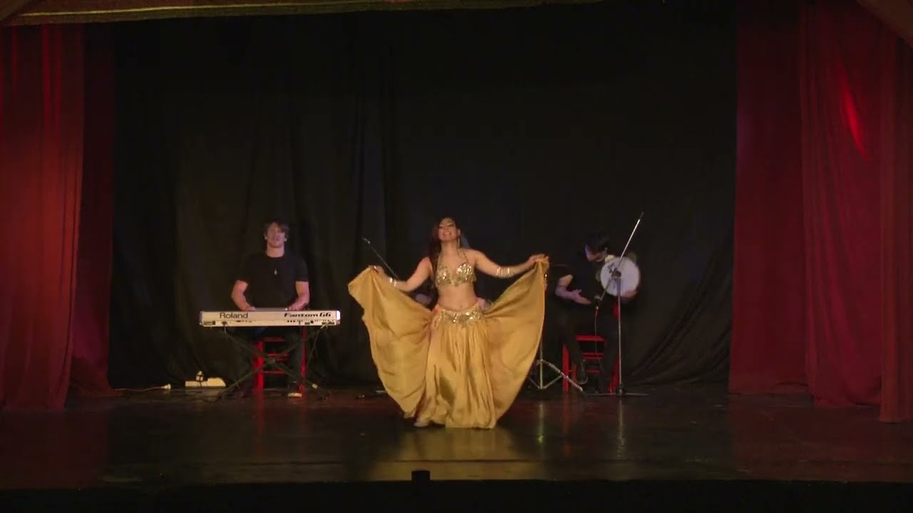 Leylet Hob-Salma Hayal junto a orquesta Marrakech