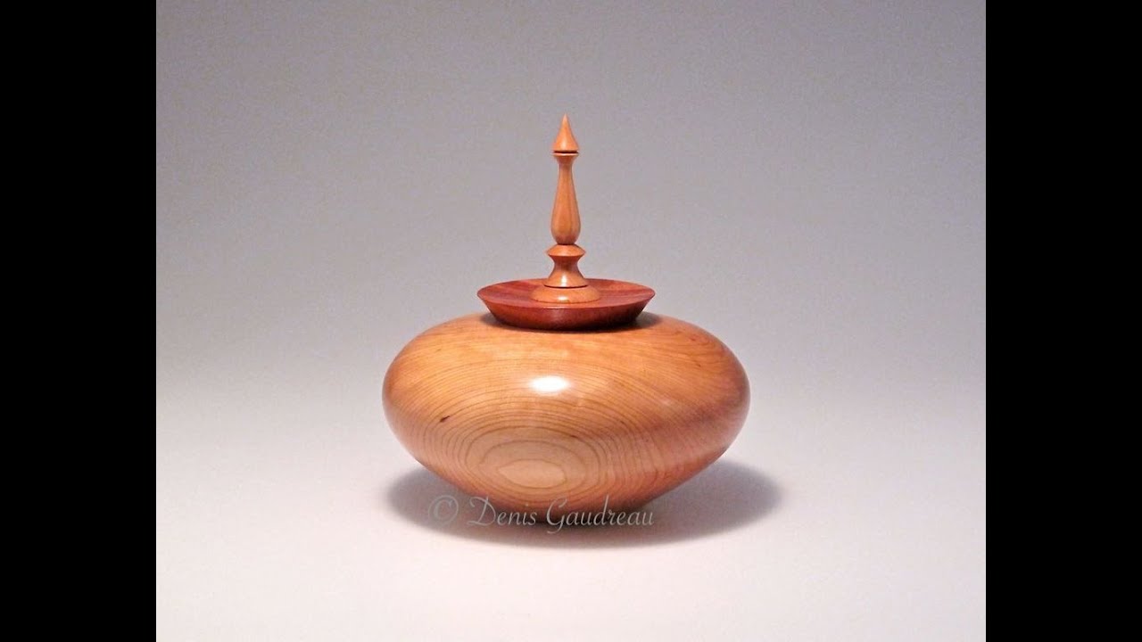 Woodturning ( No.14 ) - Vase with an Asian look