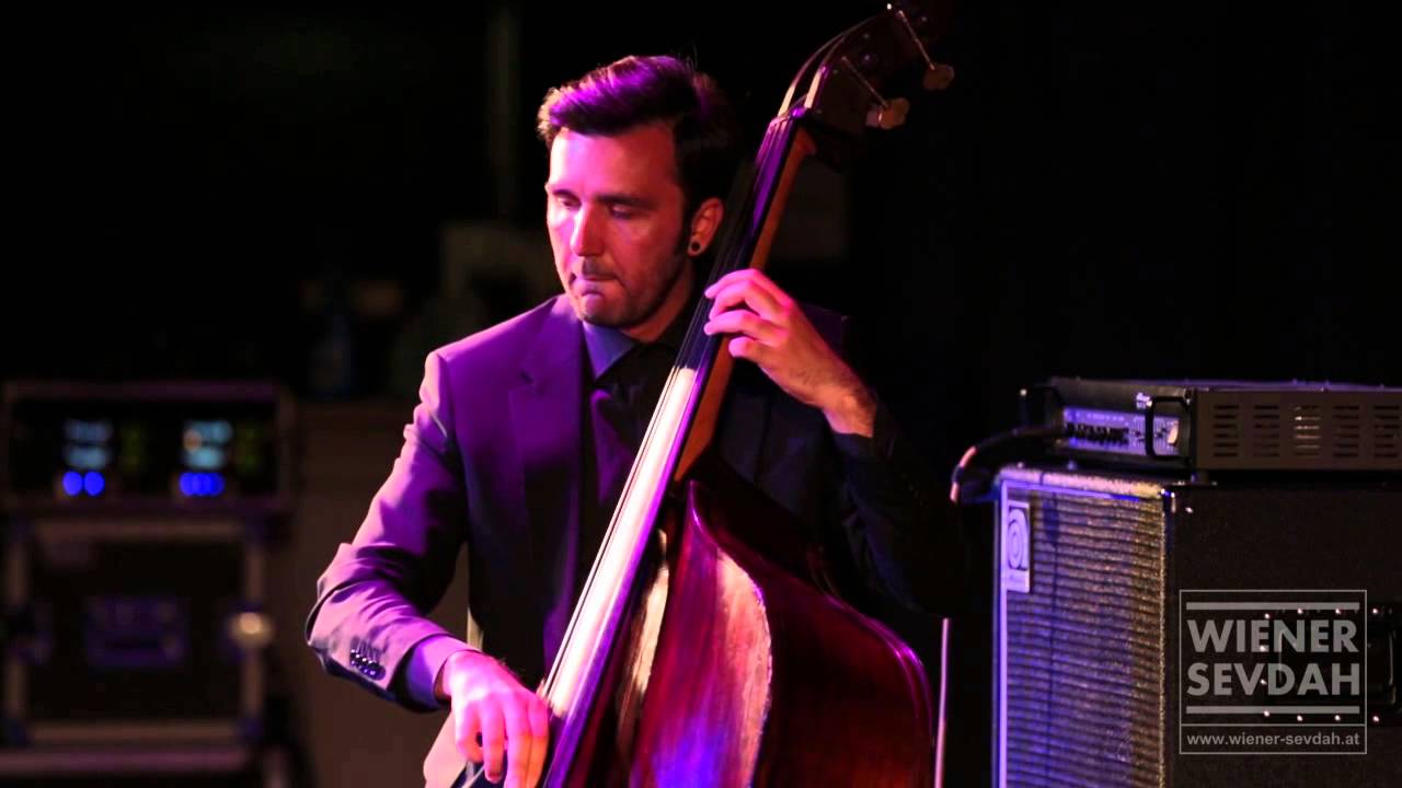 Boško Jović Trio - Kraj tanana šadrvana - Live - Wiener Sevdah