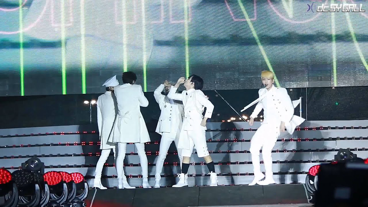 131006 강남 한류 페스티벌 - 샤이니 (Shinee) 에브리바디 (Everybody)