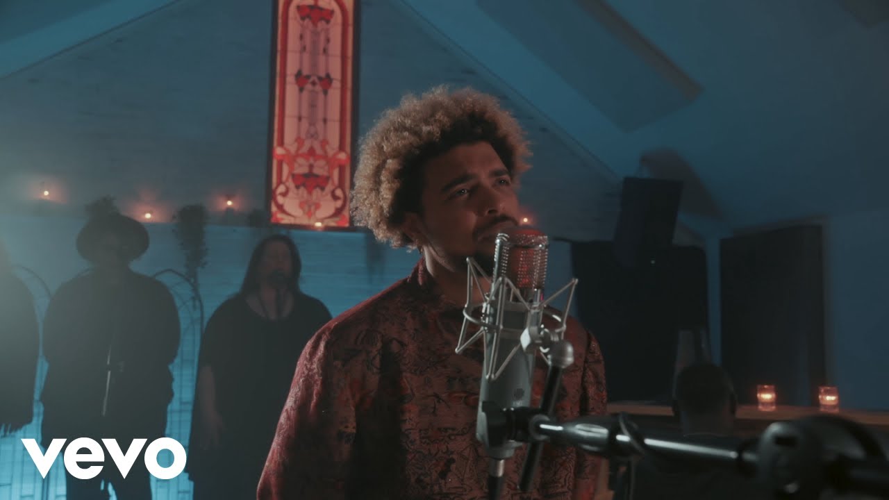 Devon Gilfillian - Let The Water Flow (Live)