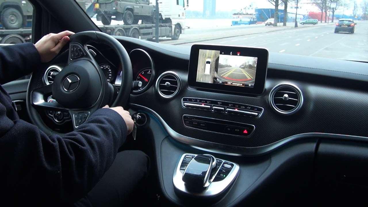2017 Mercedes V Class - Park Itself Faster than S Class? V250d AMG Long Drive Parking Assist