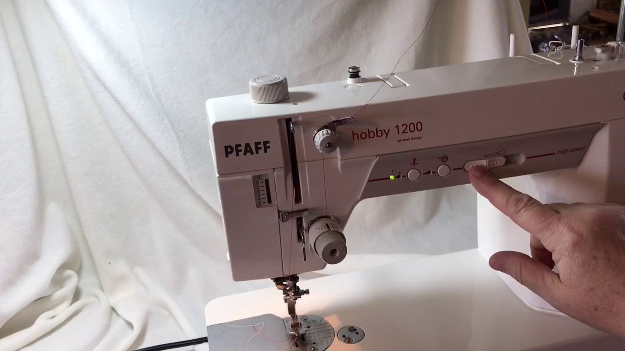 Pfaff Hobby 1200 Grand Quilter Sewing machine For Sale