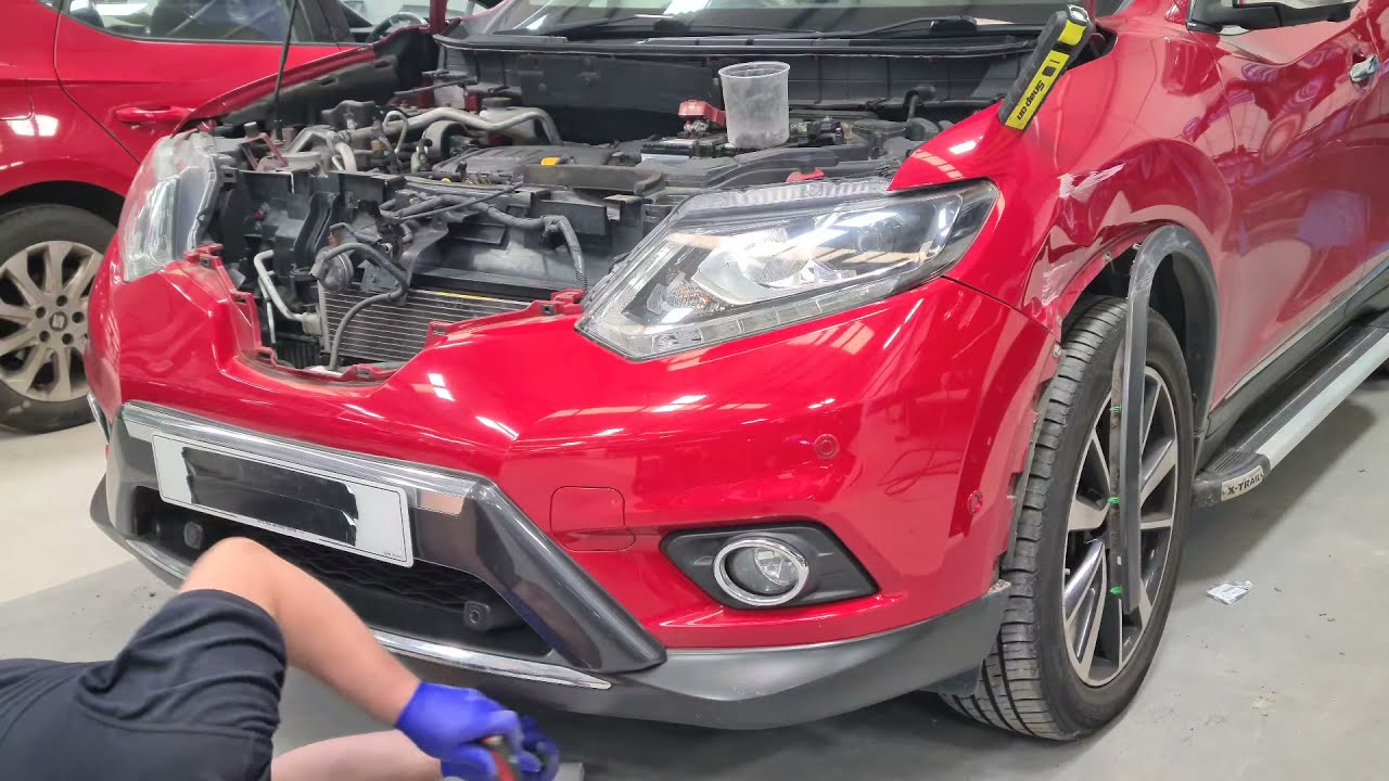 How to remove a 2017 Nissan Xtrail Tekna front bumper...