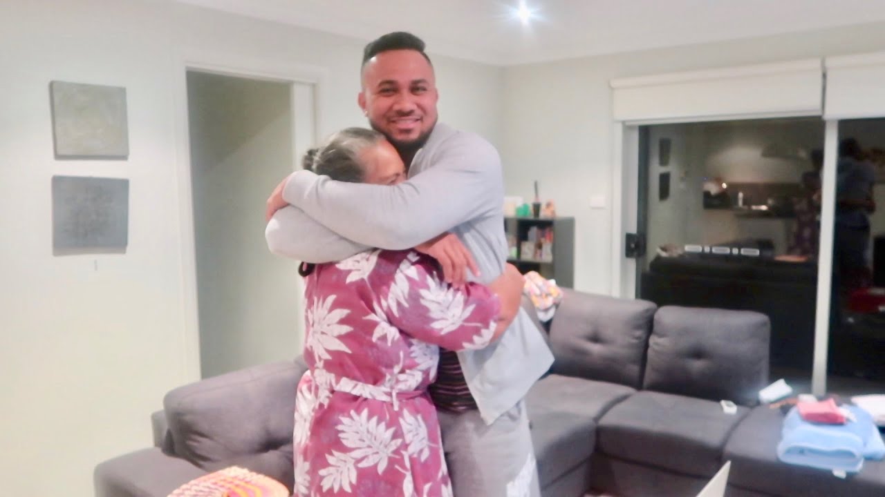 BIG B'DAY SURPRISE FOR MY HUSBAND 💕 | I BROUGHT HIS MUM & SIS TO AUSTRALIA 🇦🇺
