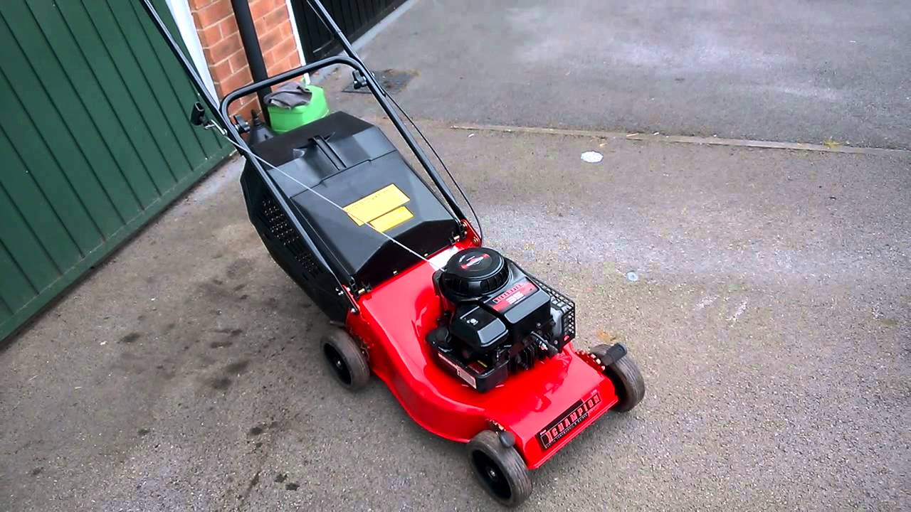 Champion Briggs and Stratton Classic 35