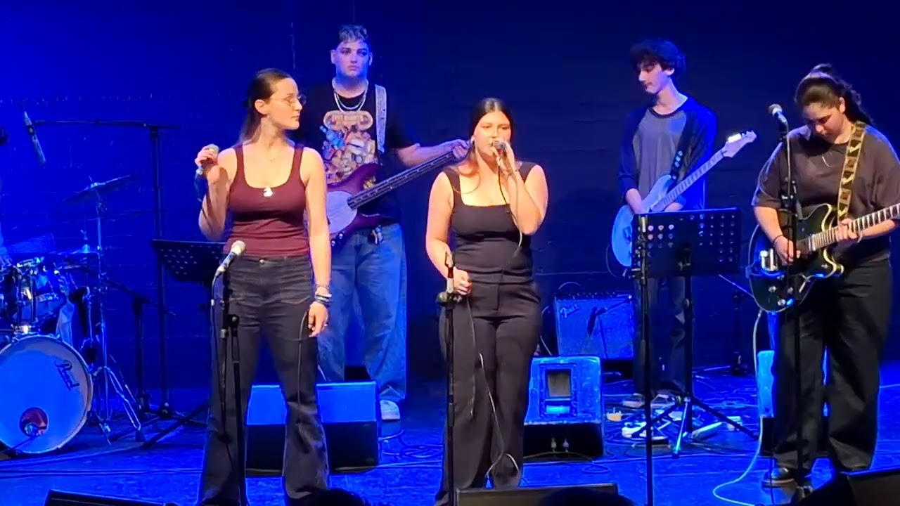 מופע אמצע שנה עירוני א. נני !!  ריקוד לאור ירח