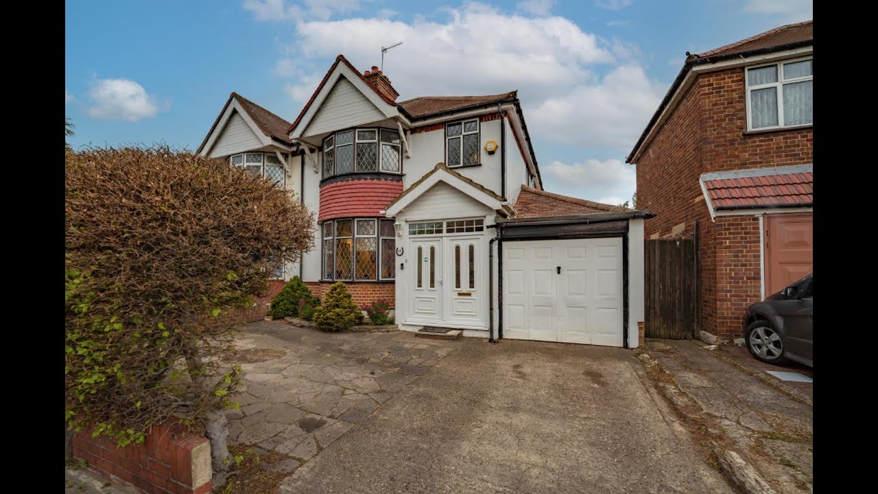 Cranford Lane, Heston TW5