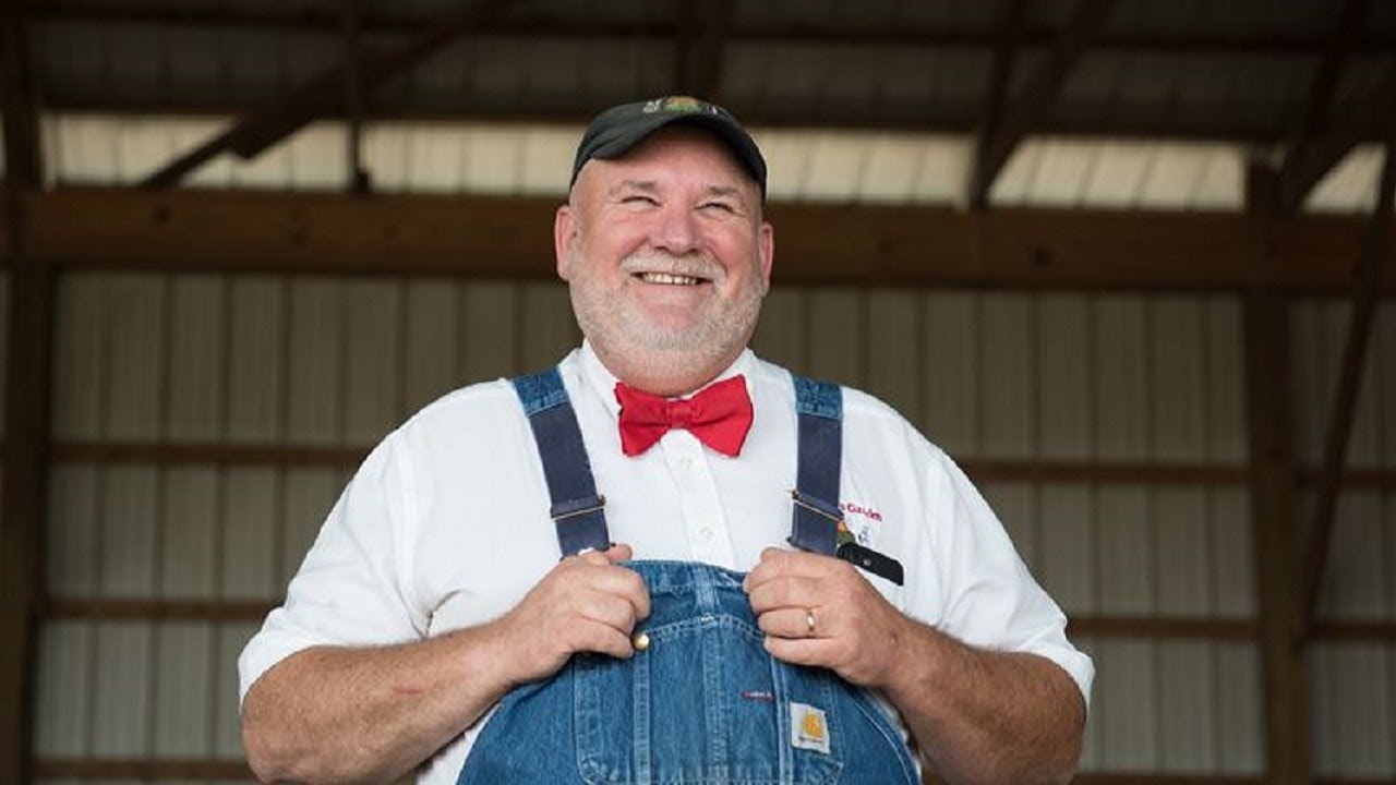 Discover Sustainable Farming Practices with Farmer Lee Jones of The Chef’s Garden