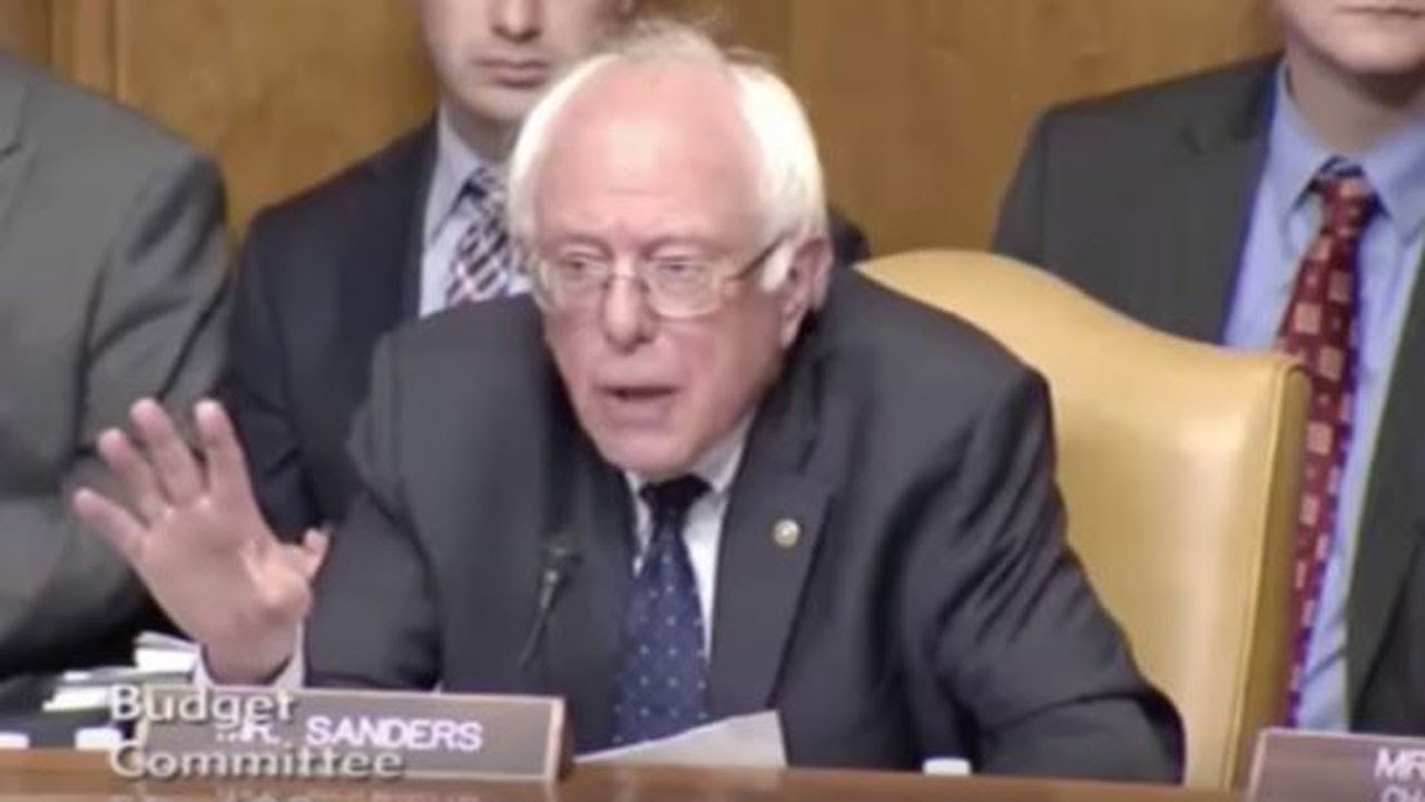 Берни Сандерс уничтожает религиозного фанатика во время слушаний по утверждению его кандидатуры