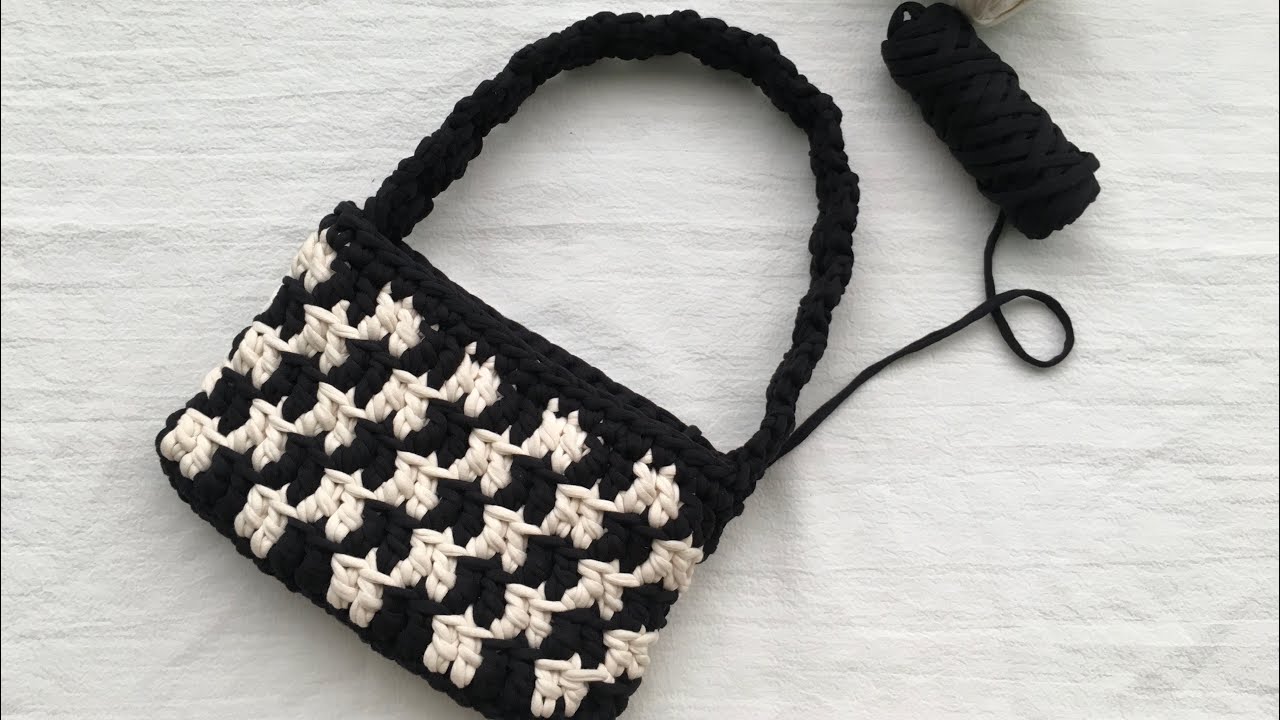 Cách móc túi họa tiết caro bằng sợi vải đơn giản| Crochet checkered bag| Cỏ crochet