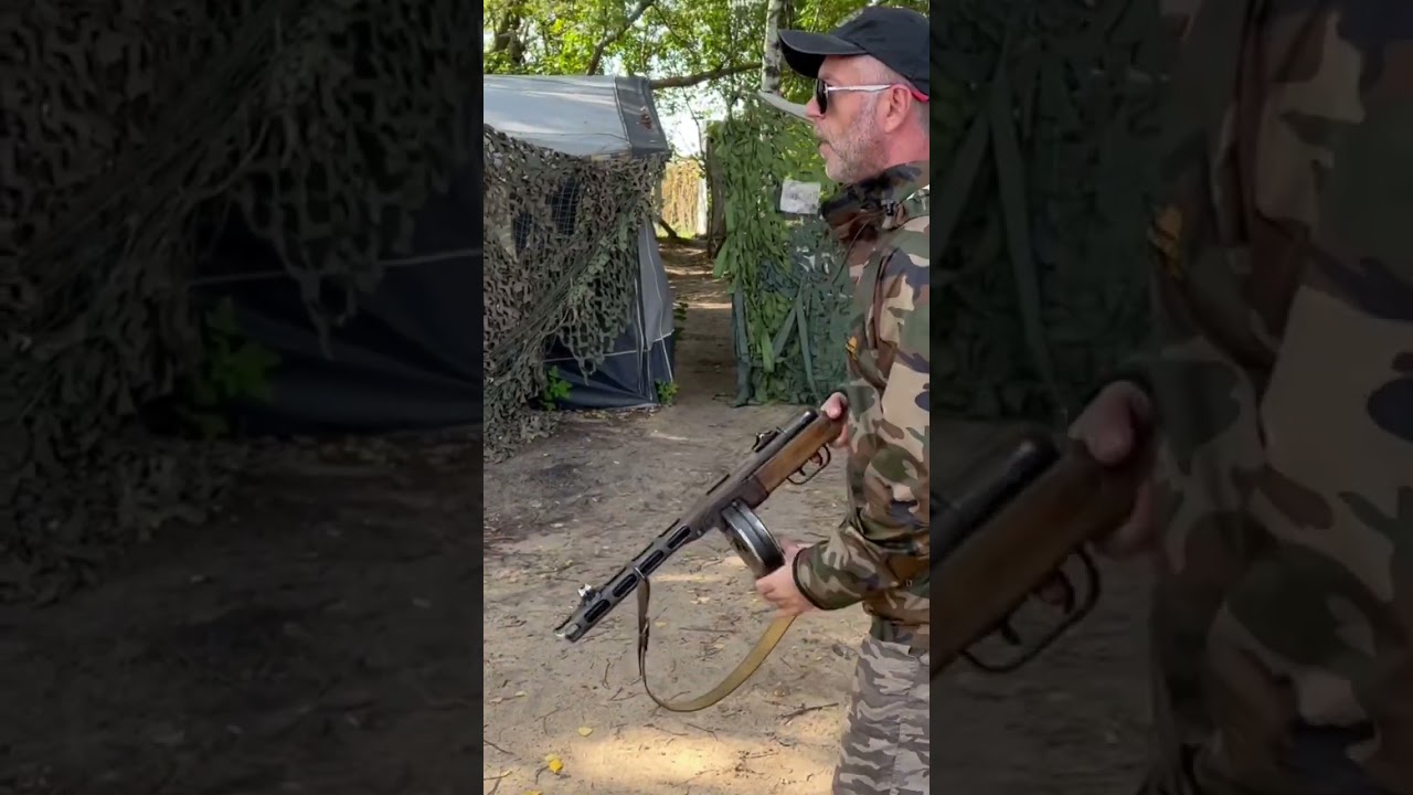 PPSH-41 SUBMACHINE GUN IN ACTION
