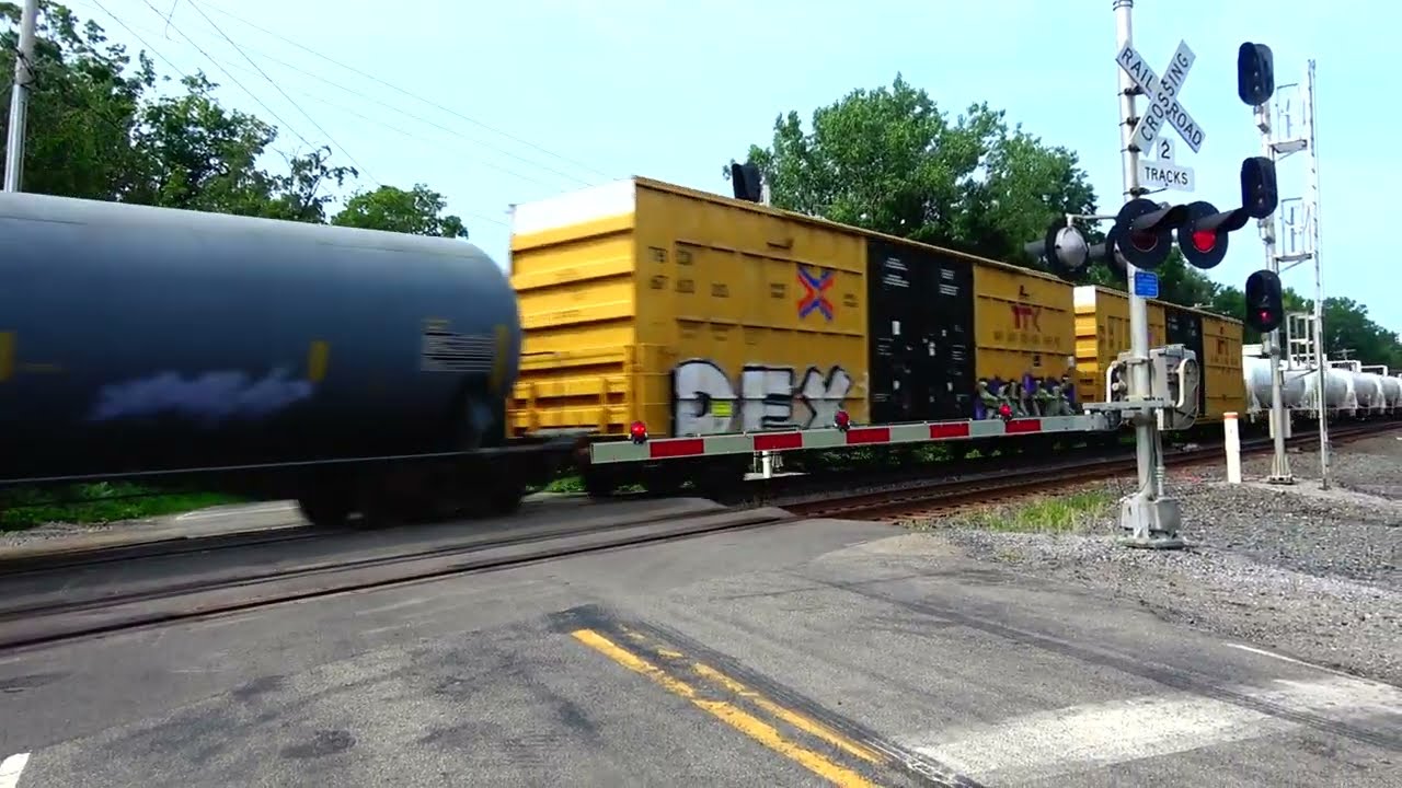 Встречайте тройной поезд CSX NS CSX! Крутой угольный поезд CSX! Поезд CSX Manifest с DPU Alright ...
