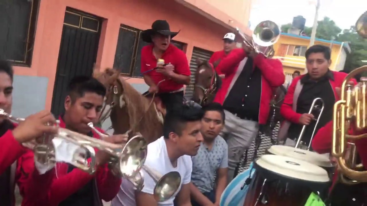 EL MUCHACHO ALEGRE BANDA LA AUTENTICA DEL VALLE
