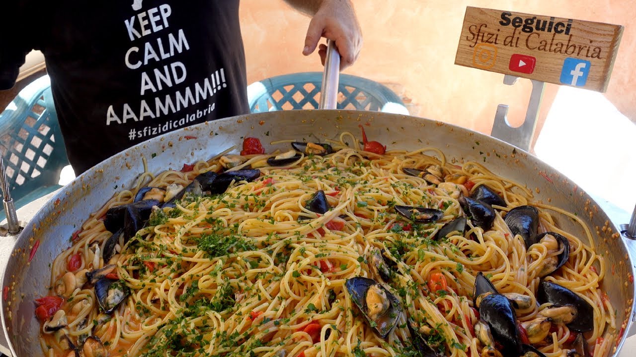 2kg di Spaghetti alle Cozze nel padellone, super cremosi. 5kg di cozze