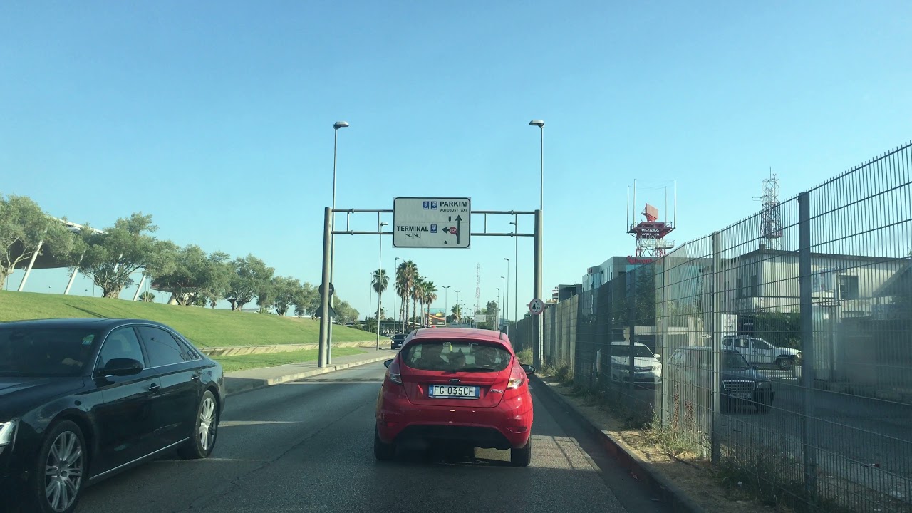 Rruga për në Rinas - Aeroporti ndërkombëtar 
