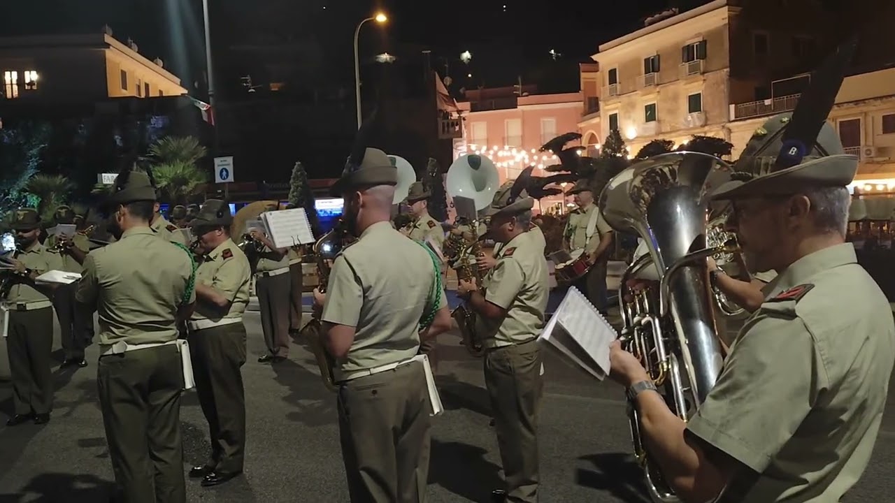 Raduno del 4° Raggruppamento Alpini - Gaeta- Fanfara della Brigata Alpina Julia