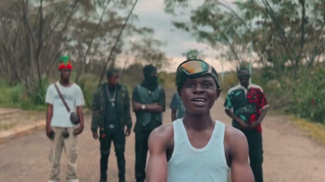 Kalash_M10_-_la_ferme_ft_MG_prod_&_Ghost_pvpii (clip officiel)