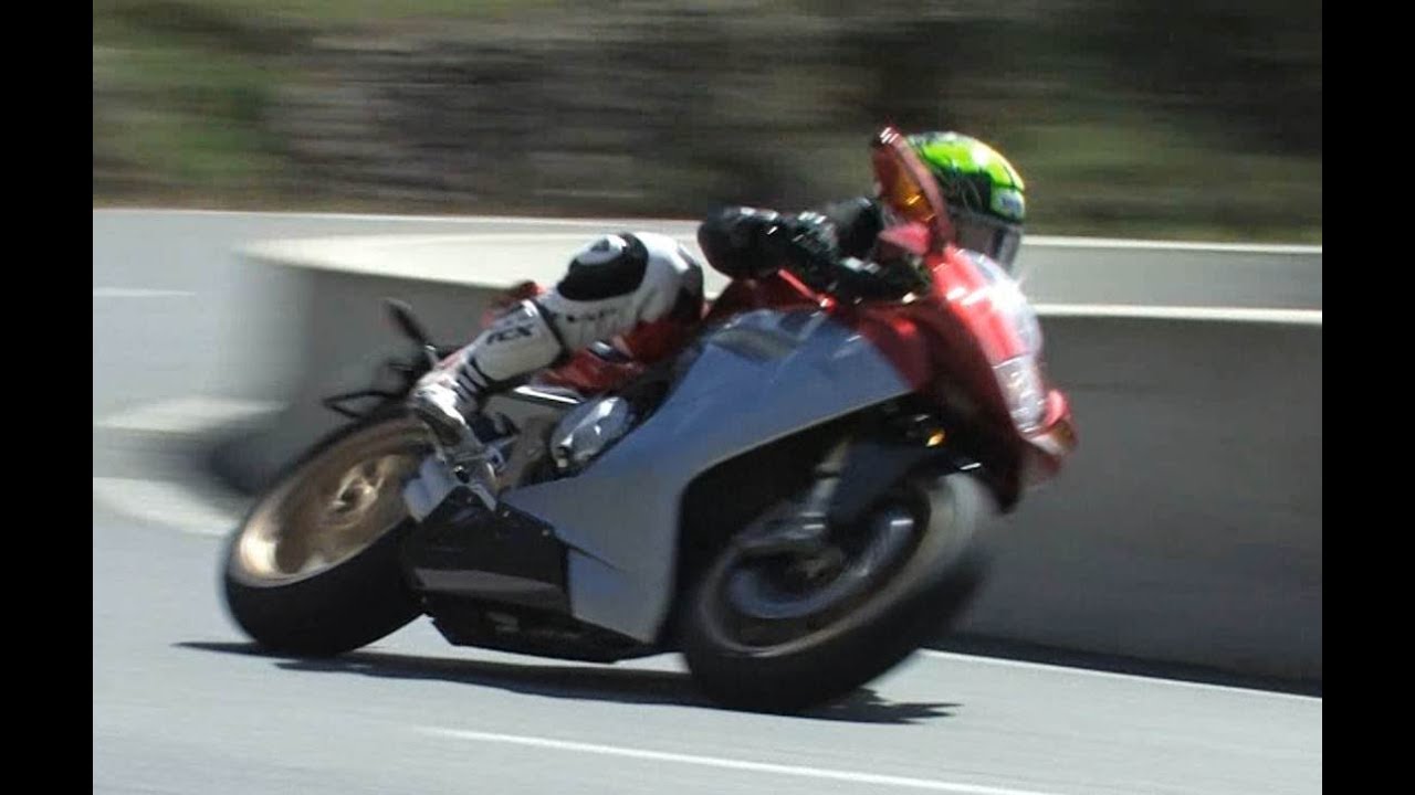 ESSAI MV Agusta 675 F3 ORO : de l'or au guidon