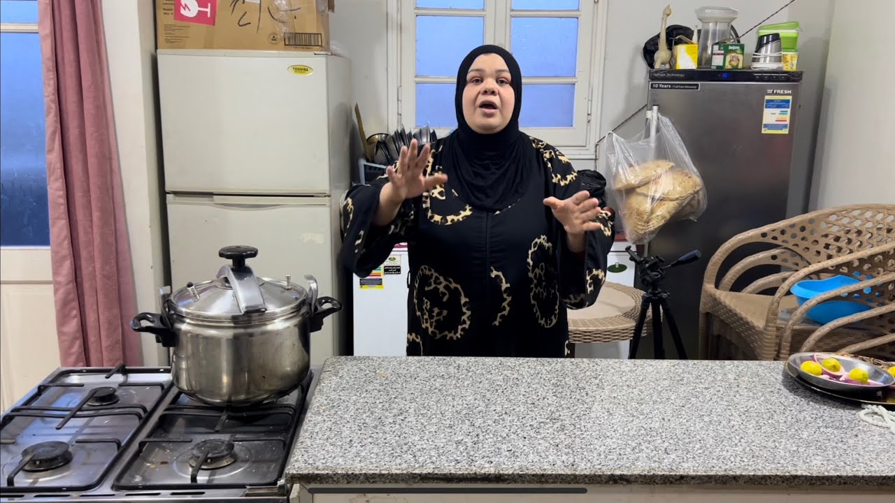 ام جني بدا العد التنازلي يلا علي بركه الله نزلت اشتري شويه مشتريات وعايز رايكم في حاجه مهم رايكم👌👌
