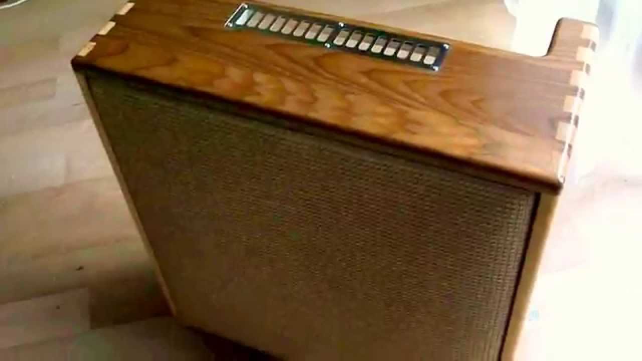 Drewniane combo solid wood dovetail joint .