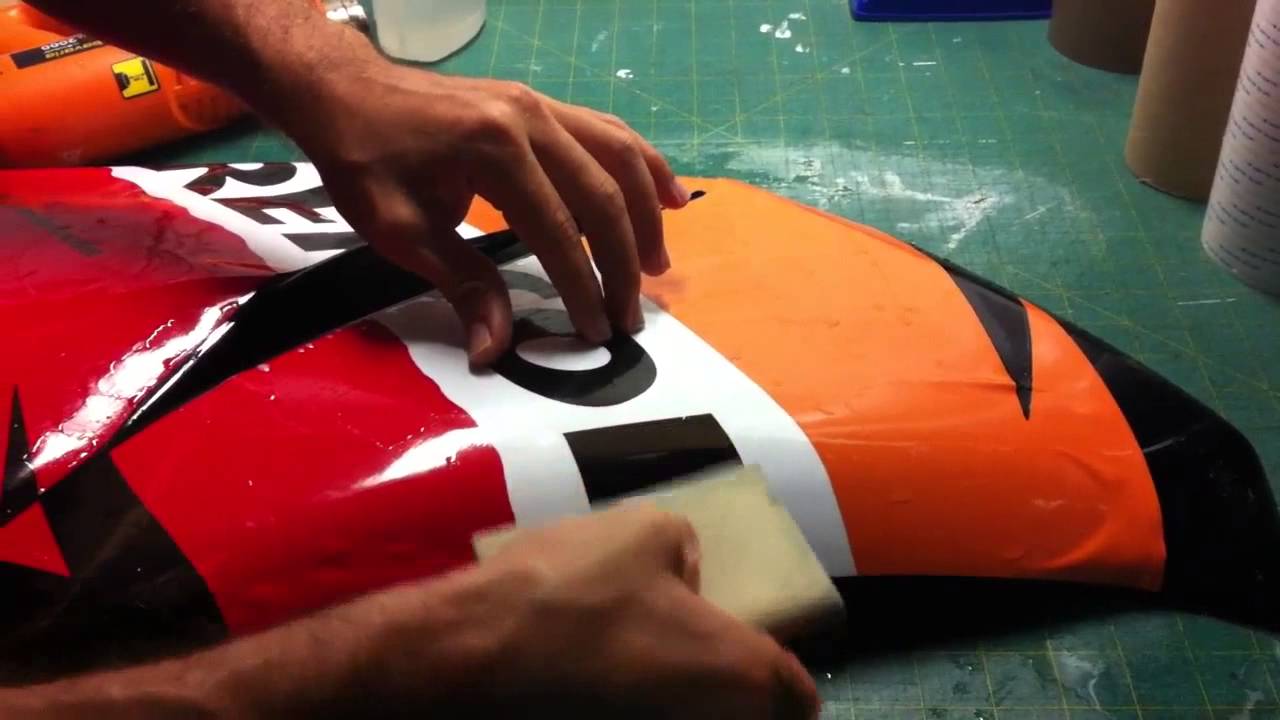 Applicazione Adesivi Repsol