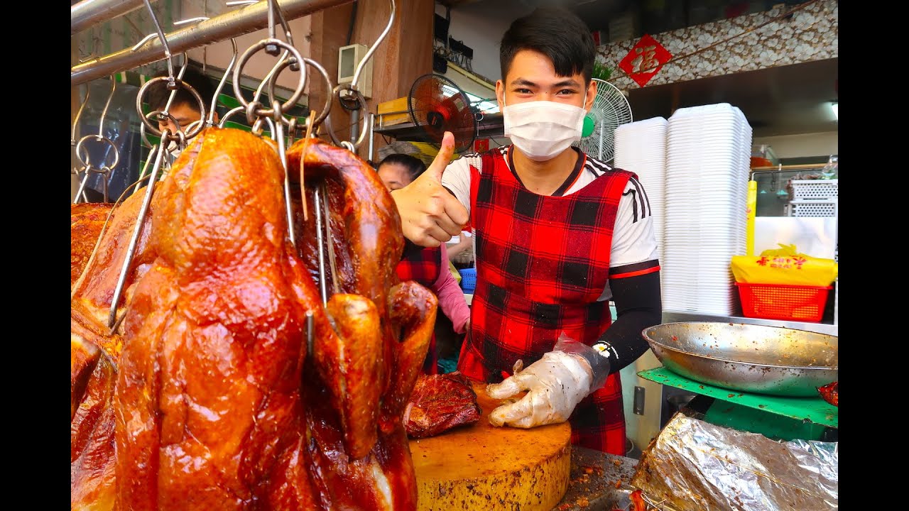 Đây là cách cao thủ Sài Gòn chặt 2000 con vịt quay mỗi ngày