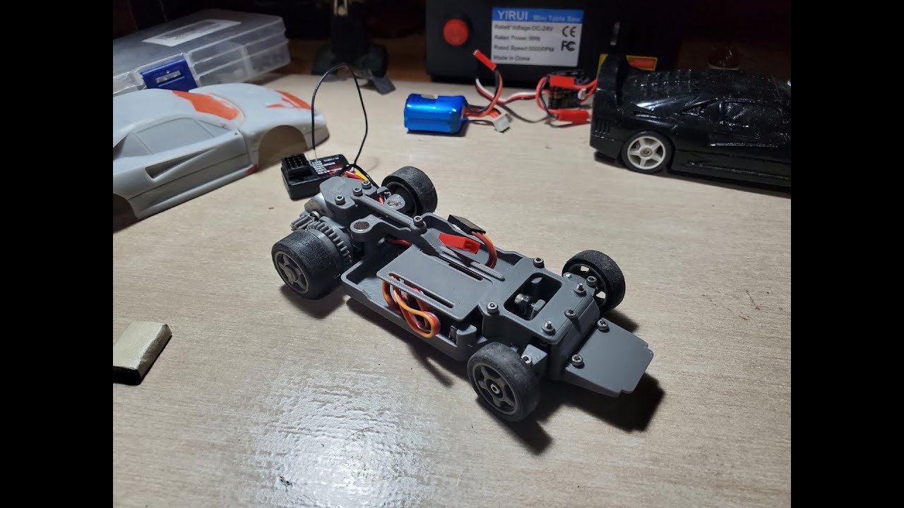 Armando el chassis Open Z v30 (parte 1)