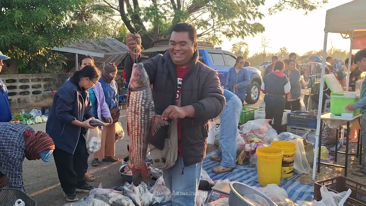 ตลาดเช้าวันอาทิตย์บ้านหัวนา ตำบลหัวนา อำเภอเขมราฐ จังหวัดอุบลราชธานี #food