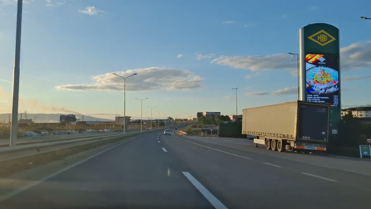 Rruga Prishtine - Vushtrri, ne perendim te diellit