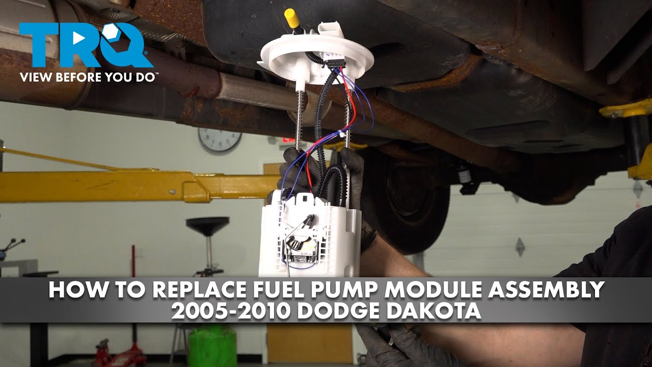 Как заменить модуль топливного насоса в сборе на Dodge Dakota 2005-2010