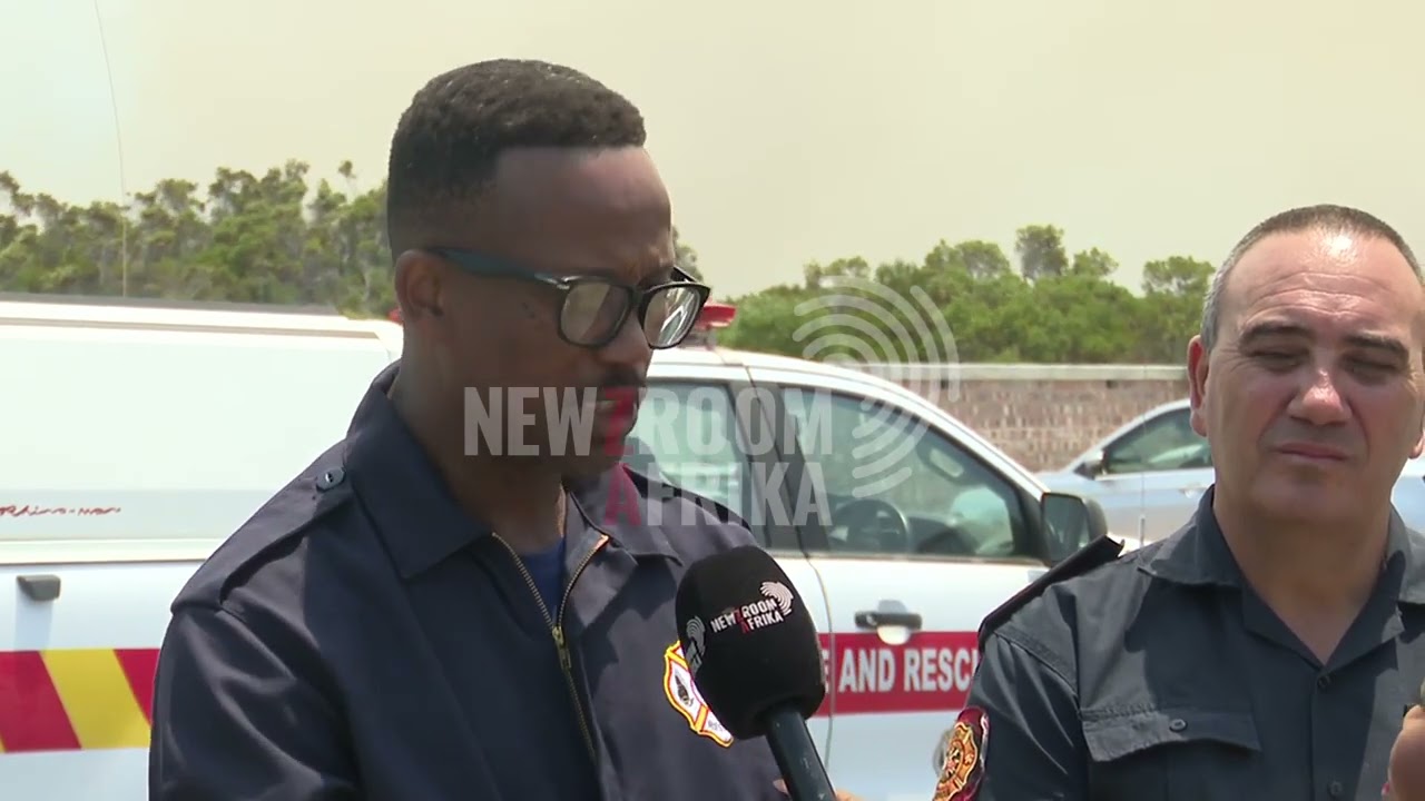 Firefighters battling a blaze in Pearly Beach