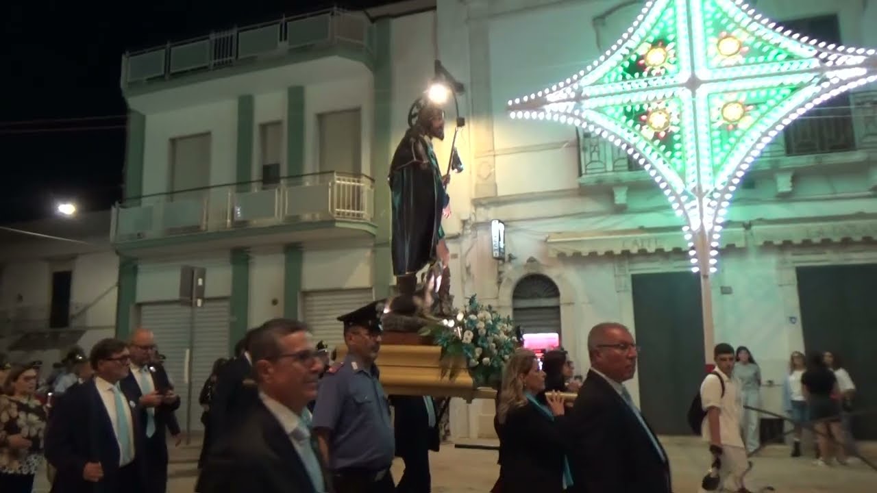 Processione di San Rocco (6 settembre 2025) Sammichele di Bari, con fuochi d'artificio.
