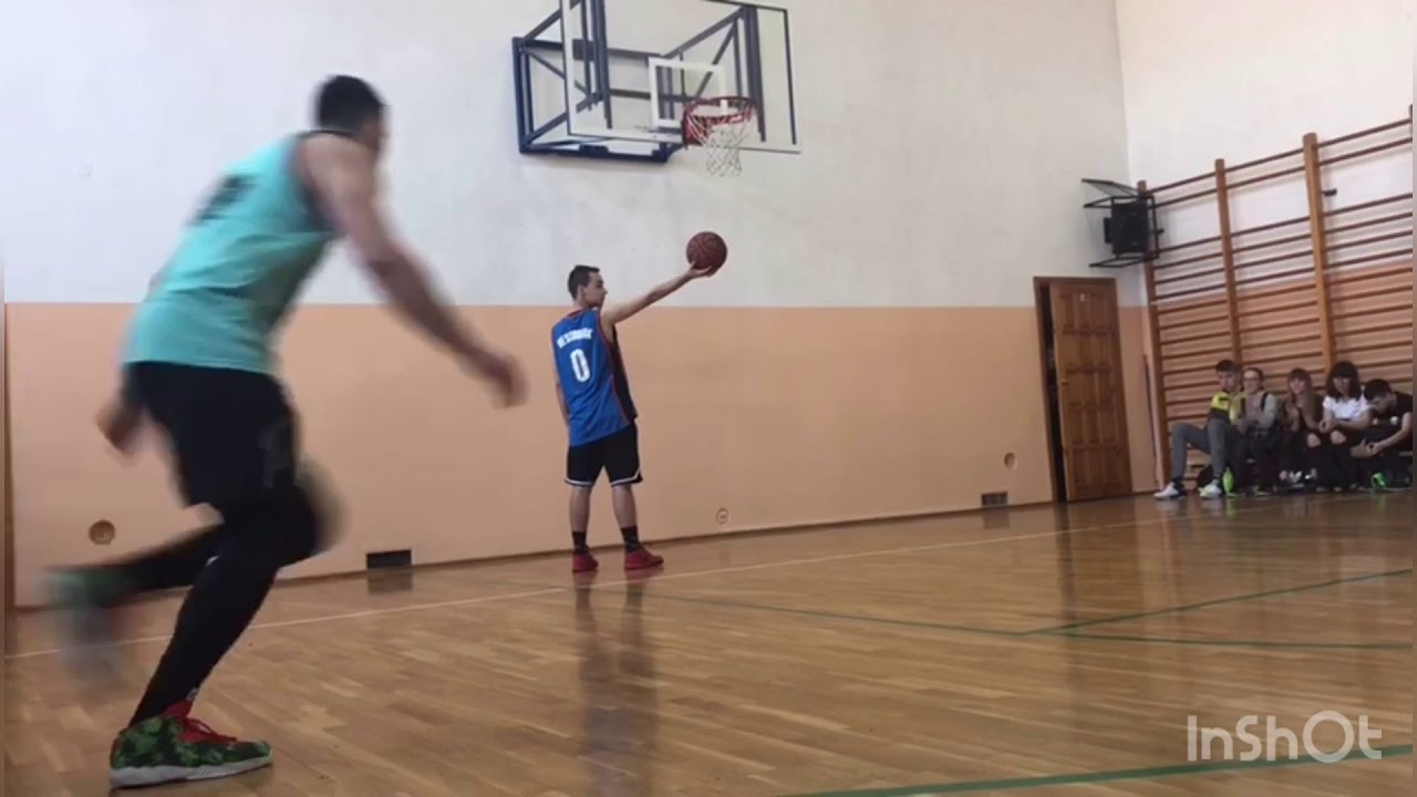 Pokaz Wsadów dla Szkoły w Kaliszu :: Arek ,, Aro” Przybylski / Slam Dunk Show