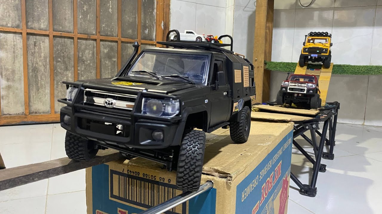 Mini RC Car Climbing Obstacle Test || Toyota Land Cruiser MN82, MN82s, Land Rover Defender MN98, 4&times;4