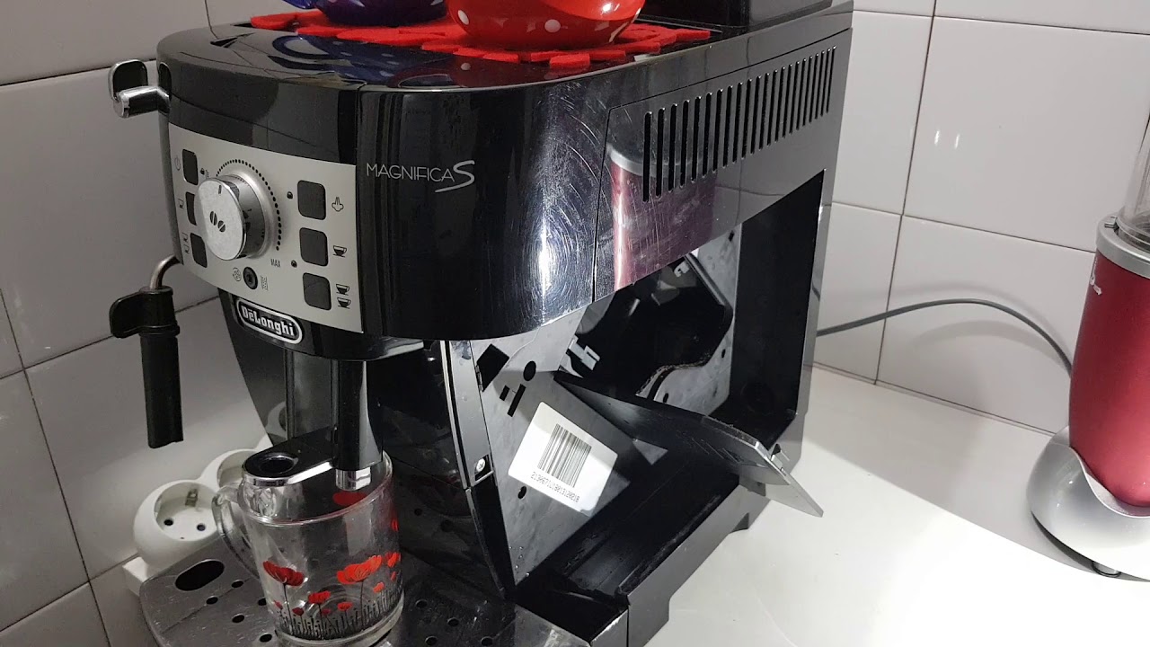 Curățarea infuzorului aparatului de cafea DeLonghi Magnifica S