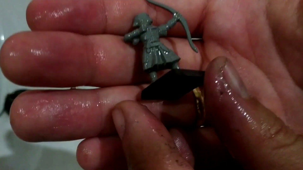 Cómo despintar miniaturas [FÁCIL Y RÁPIDO]
