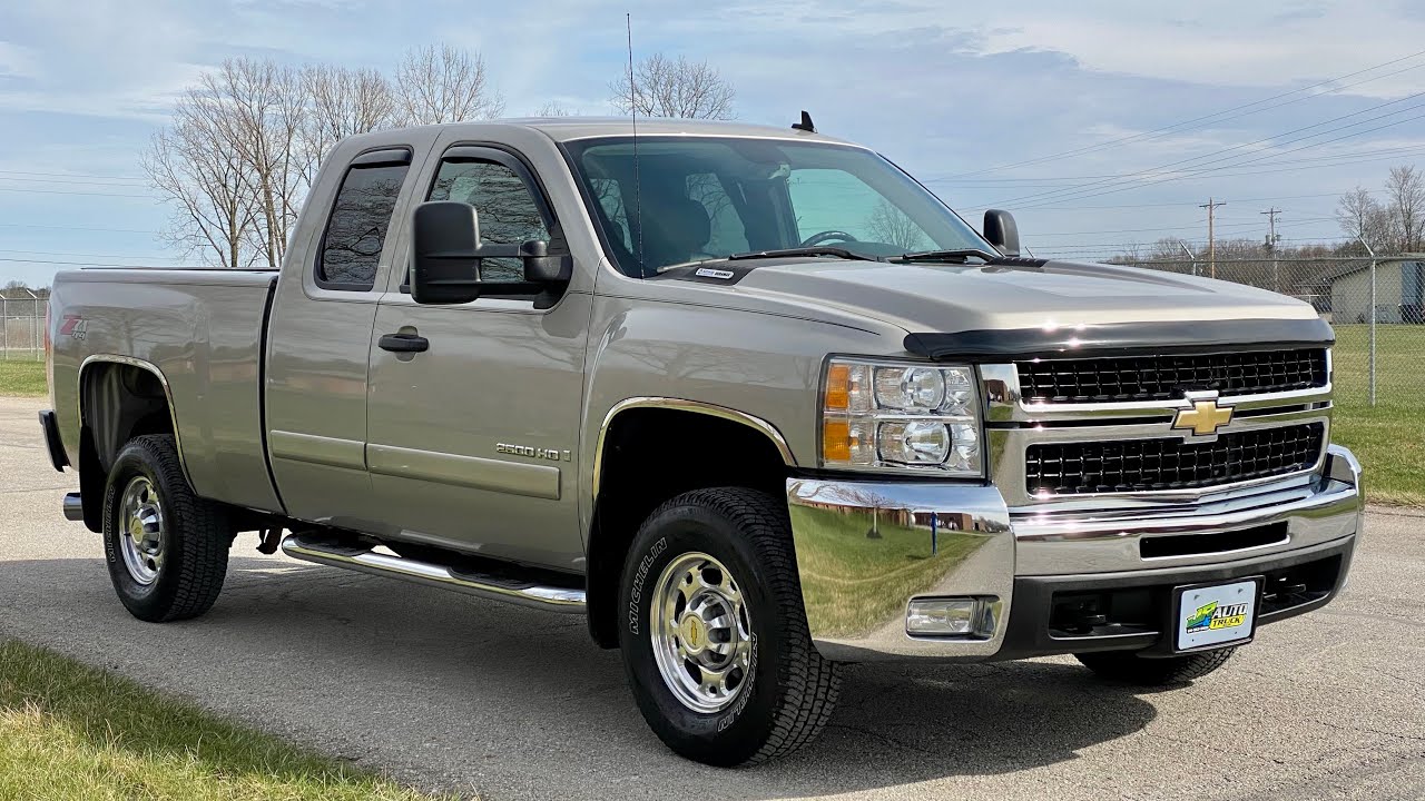 2007 Chevy 2500 LT 4x4 Duramax Walk Around video. 37k miles