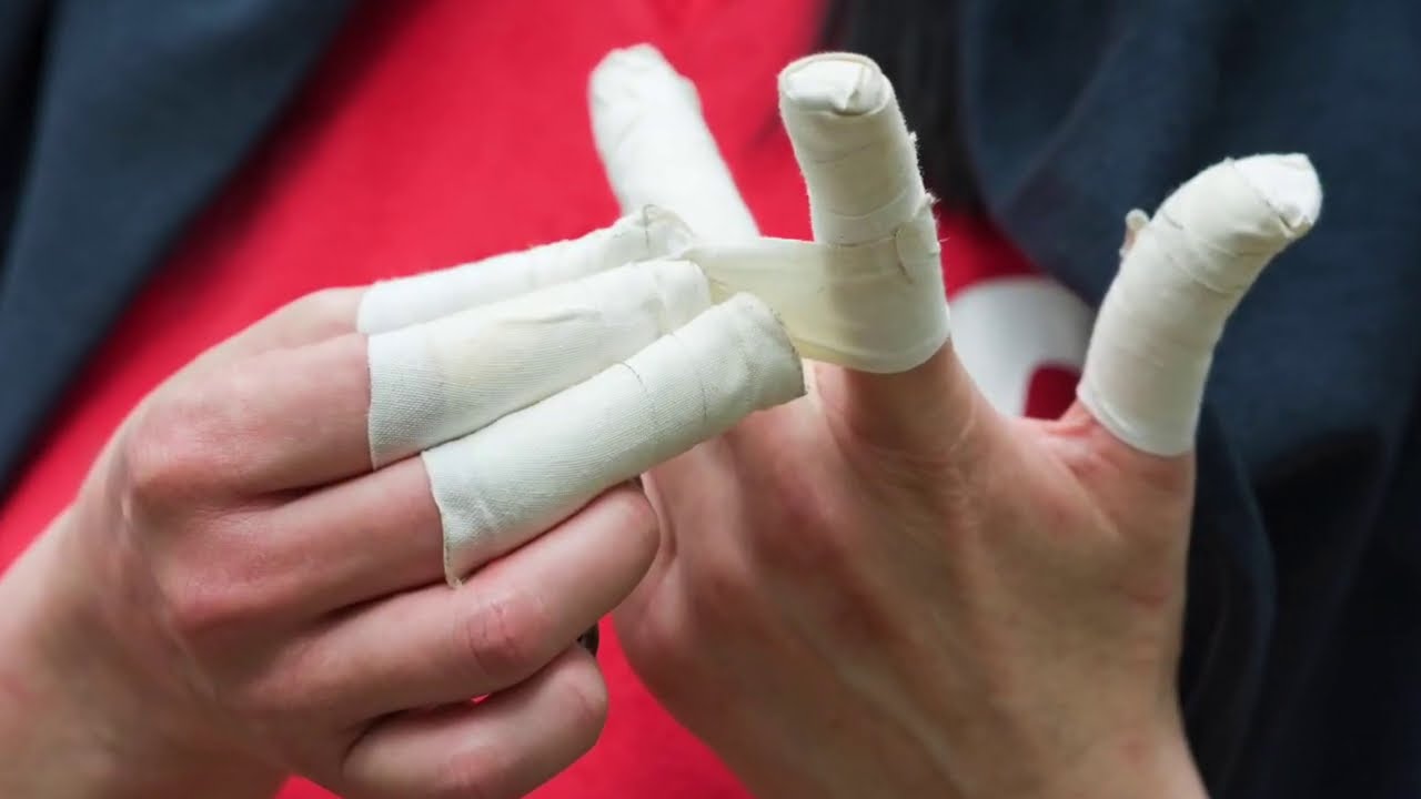 COMO ESCOLHER O MELHOR ESPARADRAPO e FITA PARA FAZER BANDAGEM