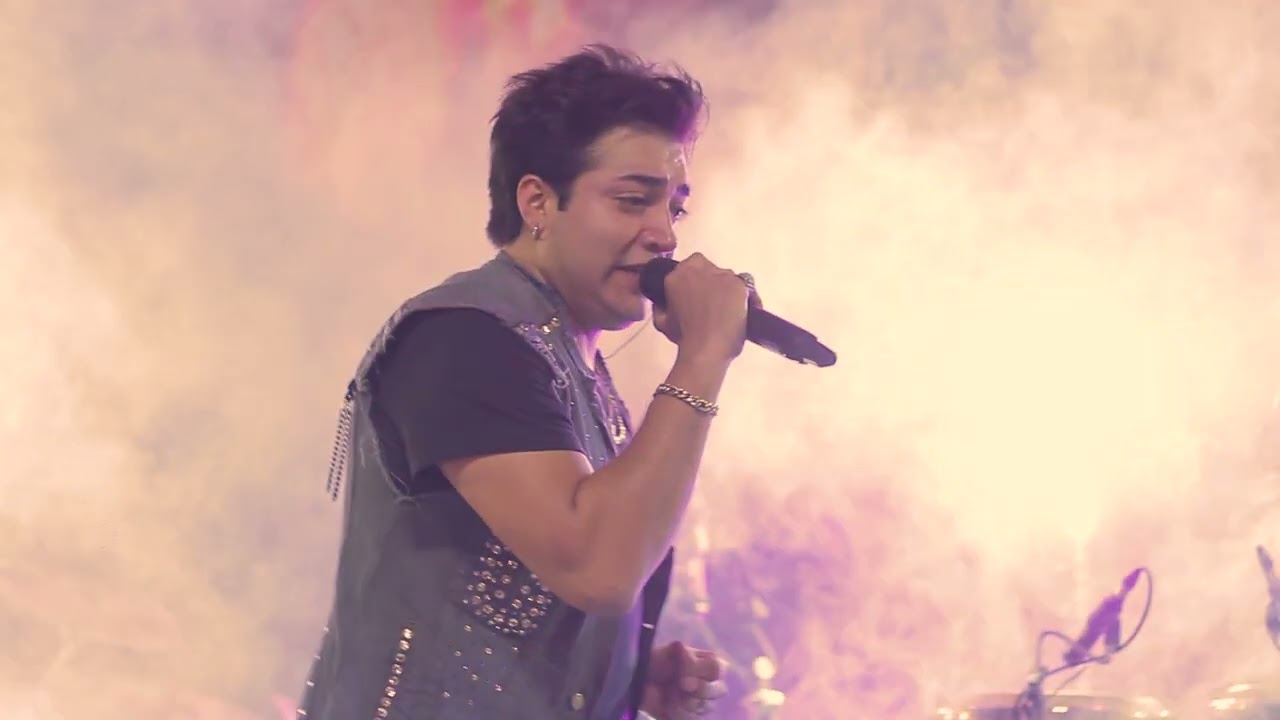 RYTMO7 - Y Llegaste Tú / Un Ángel Llora