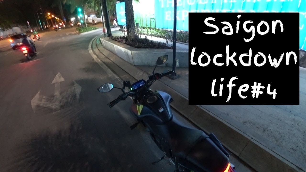 Saigon Lockdown TOUR Vietnam 🇻🇳 MOTORBIKE NIGHT VLOG