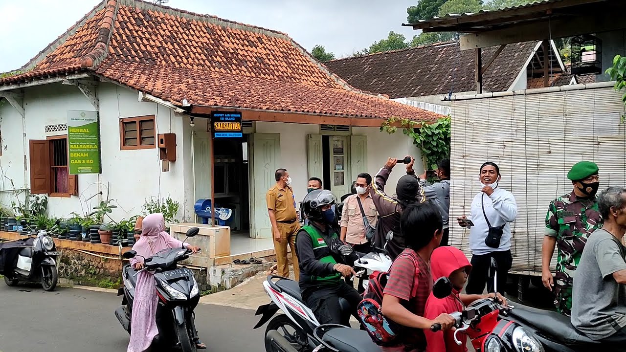 Densus 88 Tangkap Terduga Teroris Kakak Beradik di Batang