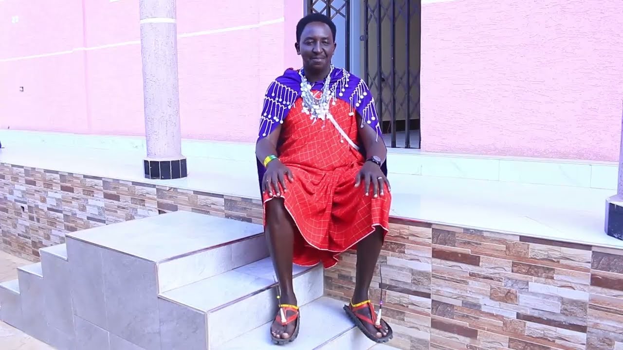 Lata Mwimbaji binafsi Amefanya mambo Mema (Milakie Entorron Official Video HD)