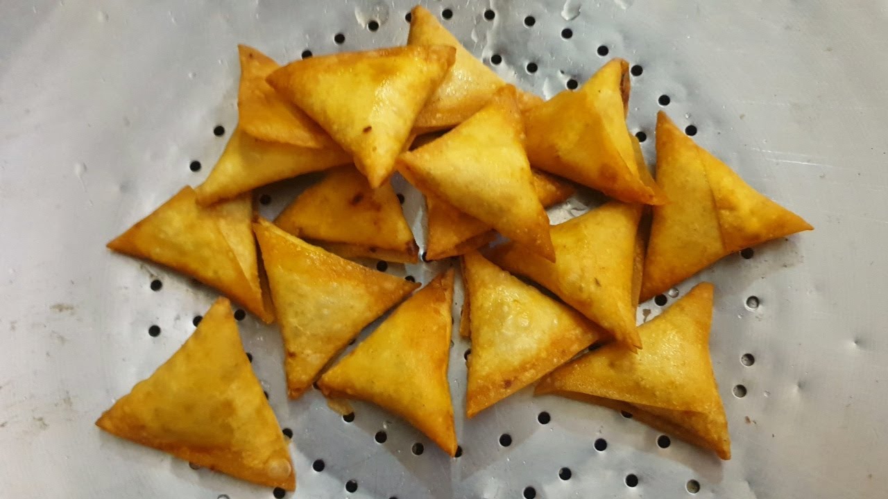 Famous Luqman Keema Samosa Recipe By Cooking With Kawish
