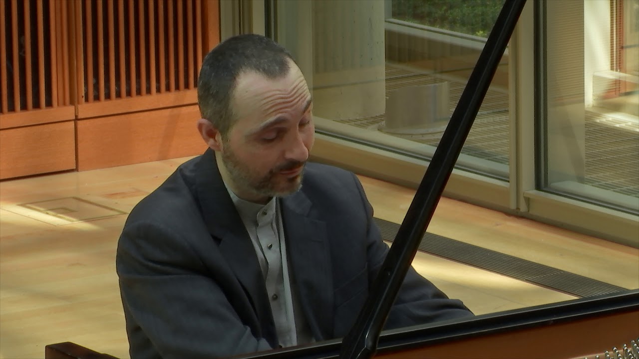 Antonio Pompa-Baldi plays Clementi: Sonata in G Major, Op.37 n.2