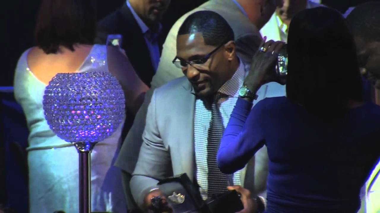 Baltimore Ravens' Impressions Of Super Bowl Ring